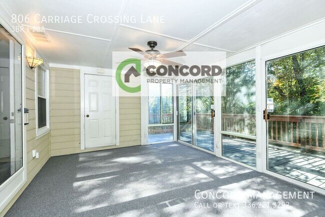 Building Photo - 806 Carriage Crossing Ln