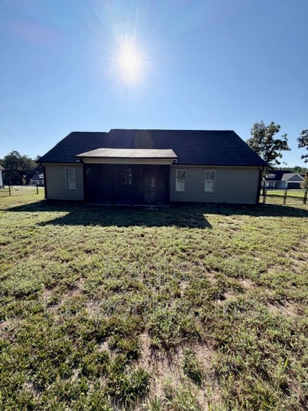 Building Photo - 609 Tuscany Cir