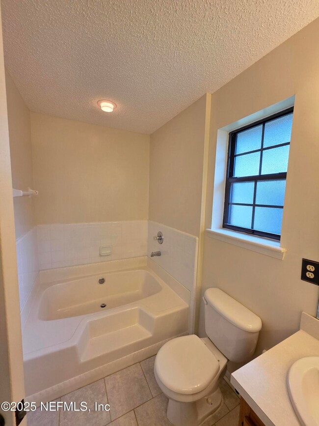 Building Photo - 7589 Fawn Lake Dr S