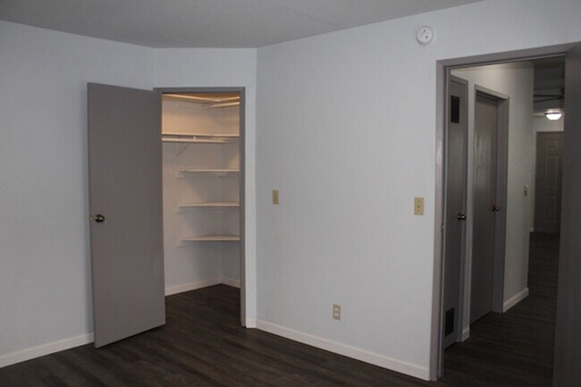 Building Photo - 1303 I St