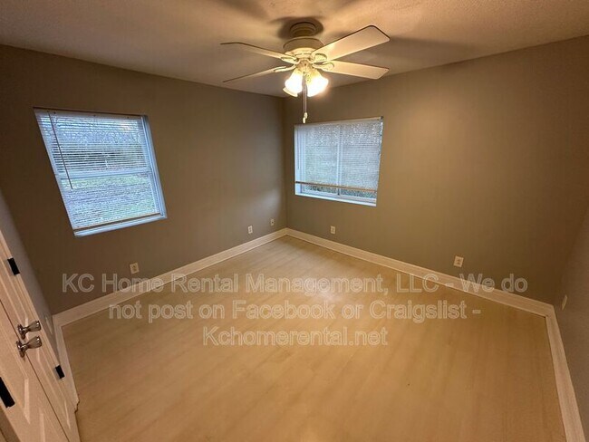 Building Photo - 4343 Myrtle Ave