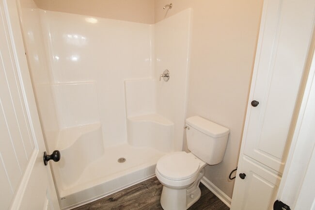 Building Photo - 547 Deerchase Ct