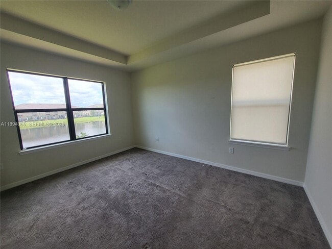 Building Photo - 2820 Troubadour St