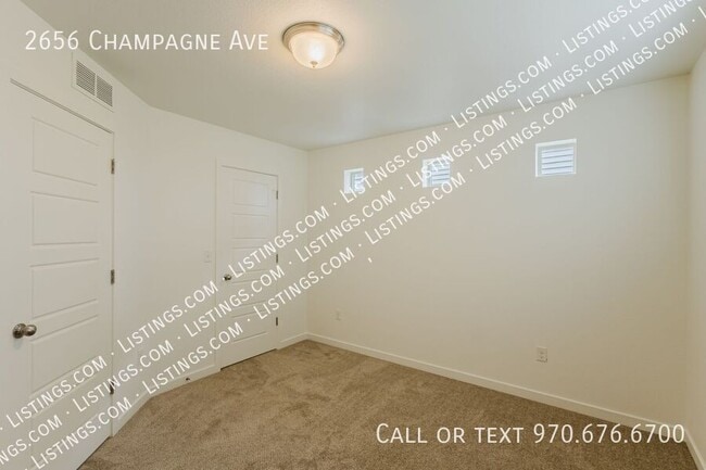 Building Photo - 2656 Champagne Ave