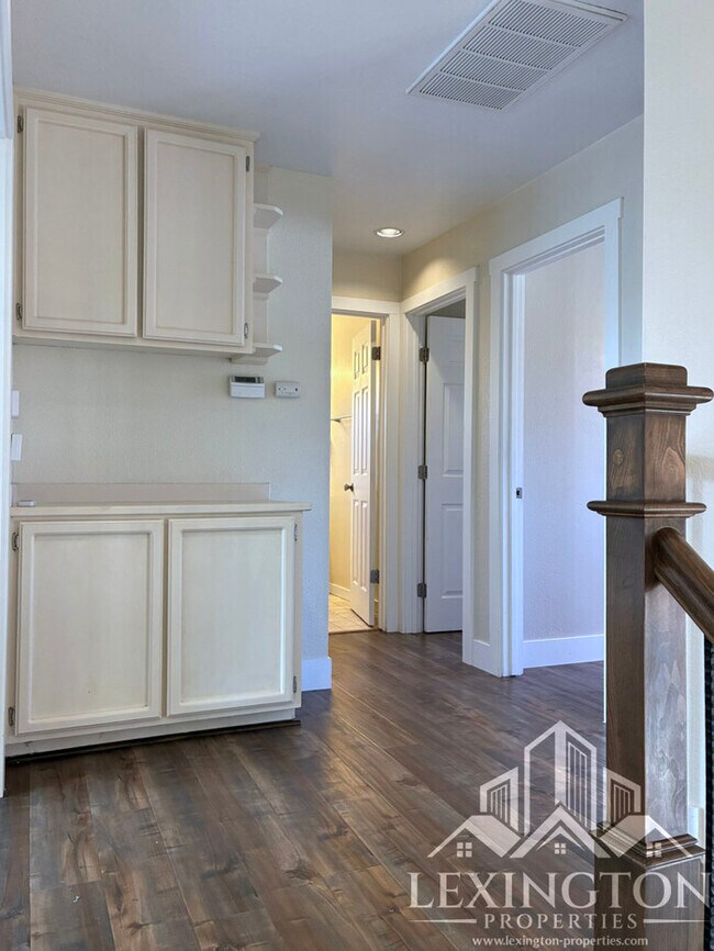 Building Photo - Beautiful, Folsom Home with Pool & Spa in ...