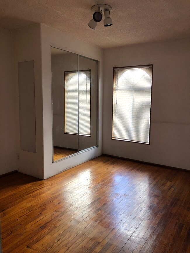 bedroom - 8624 Olin St