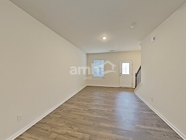 Building Photo - 3321 Oak Tree Trail