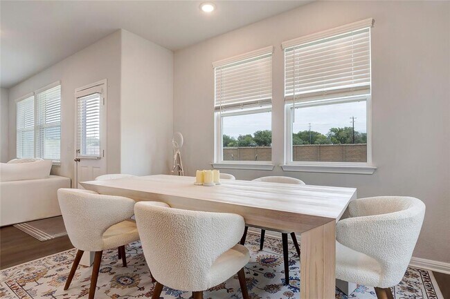 Building Photo - 6554 Marsh Ln