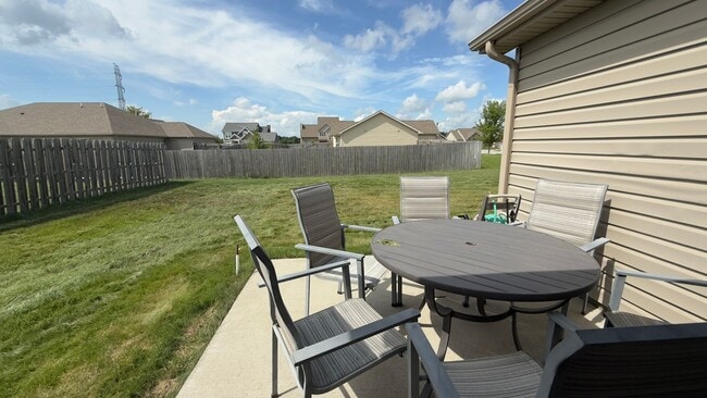 Building Photo - Updated 4-Bedroom Gem in West Lafayette – ...