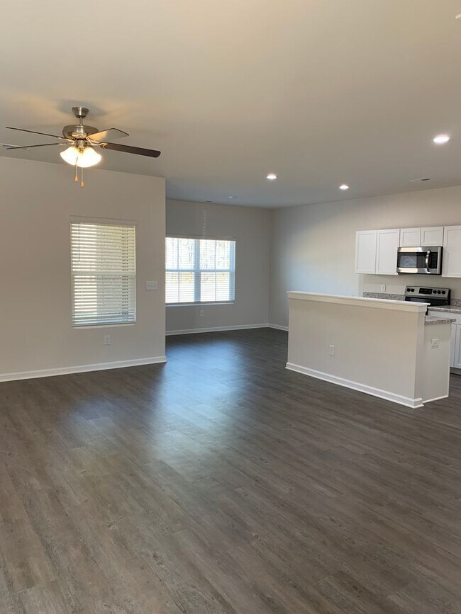 Building Photo - 2163 Kilpatrick LN