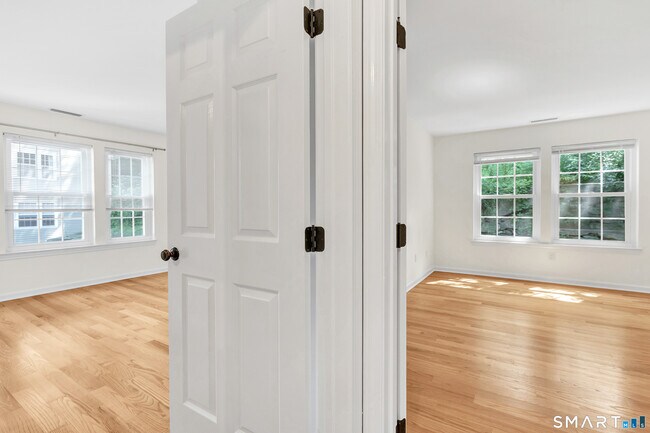 Building Photo - 259 Mayfield Dr
