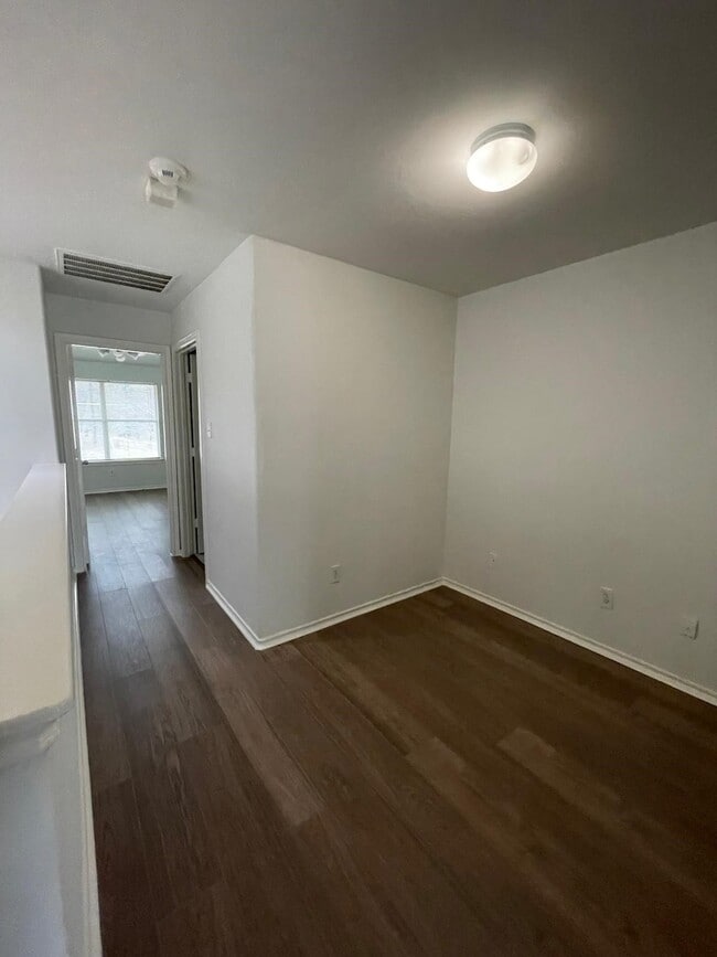 Building Photo - 2926 Loganberry Park Ln