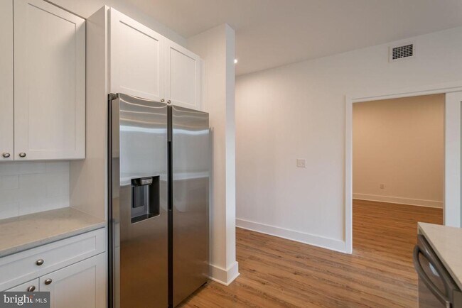 Building Photo - 2101 Washington Ave