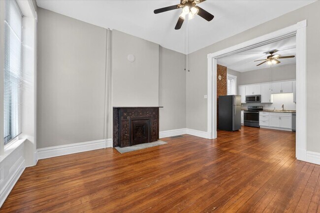Building Photo - 2416 S 13th St