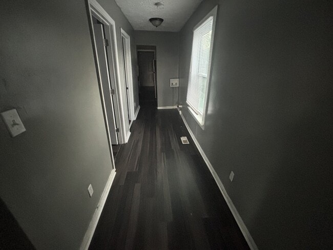 Building Photo - 346 Pittman St