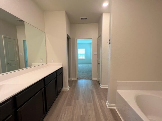 Building Photo - 10707 Gossypium Ct
