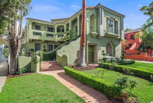 Entire first floor unit - 1074 S Genesee Ave