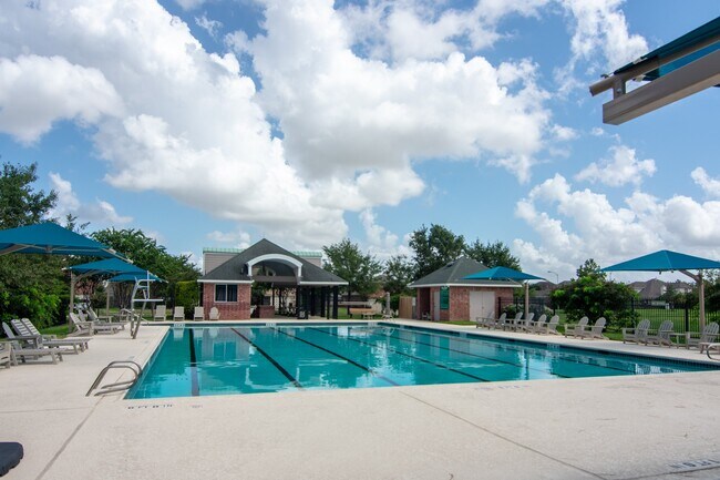 Building Photo - 1730 Palmetto Park Dr