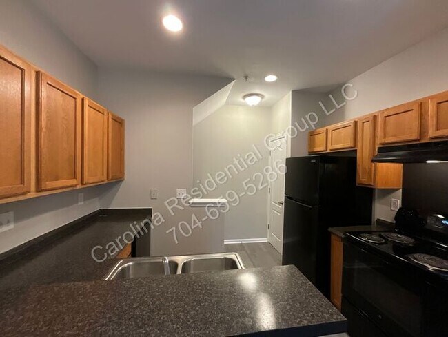 Building Photo - 1606 Termini Dr