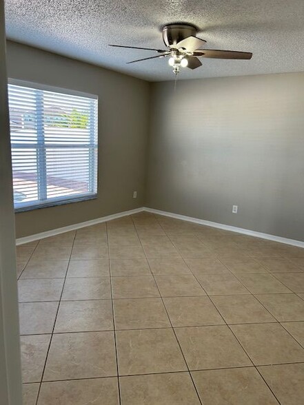 Building Photo - 15181 Sugargrove Way