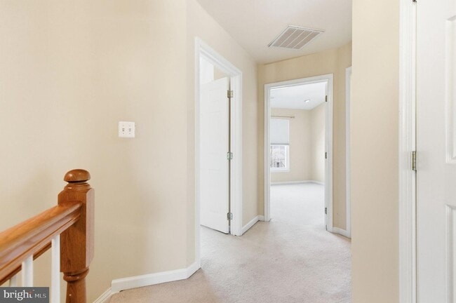 Building Photo - 21369 Sawyer Square