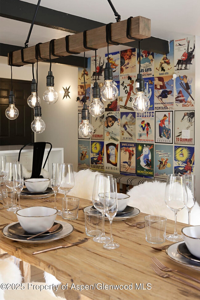 Building Photo - 35 Upper Woodbridge Rd