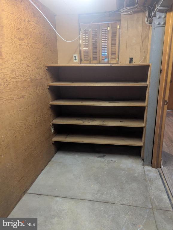 Building Photo - 1330 Park Ave