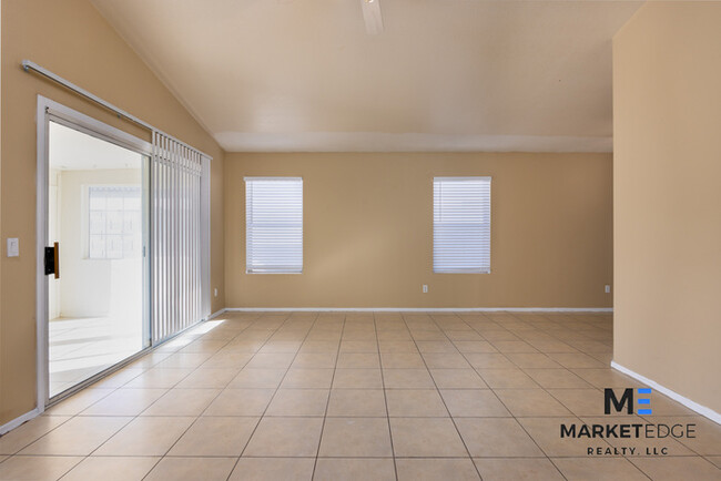 Building Photo - House in Tempe! JOIN THE WAITLIST!