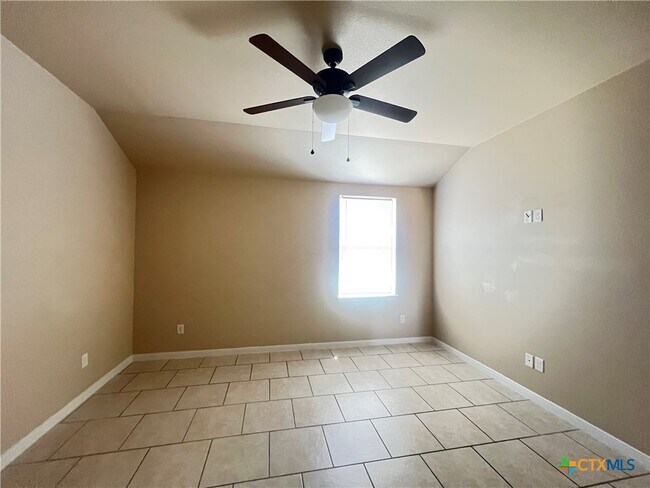Building Photo - 4606 Cambridge Dr