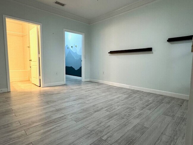 Building Photo - 8842 Villa View Cir