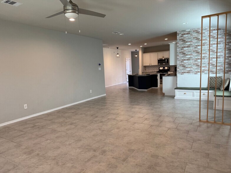 Building Photo - 3525 Pearl Mill Ln