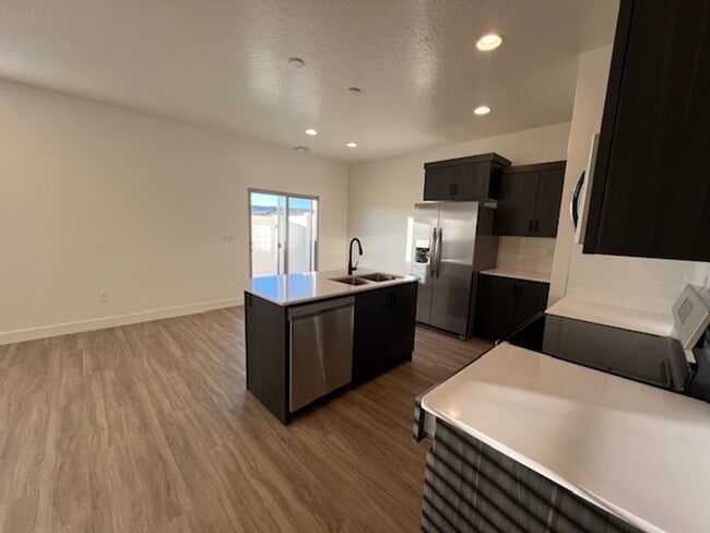 Building Photo - BRAND NEW South Desert Townhome with EVSE Outlet