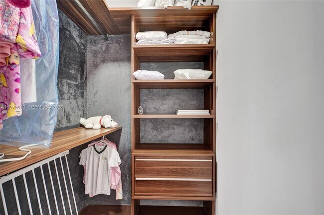 Building Photo - 10223 NW 75th Terrace