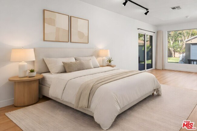 Building Photo - 2522 Armacost Ave