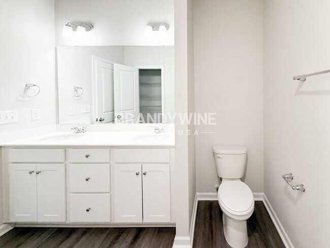 Building Photo - 978 Coosaw Pl