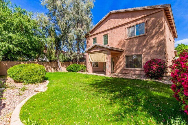 Building Photo - Bright, Roomy, and Ready for You in Morris...