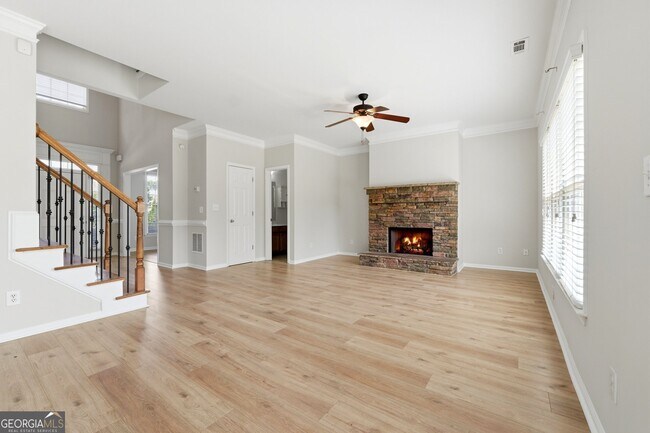 Building Photo - 715 Arbor Cove