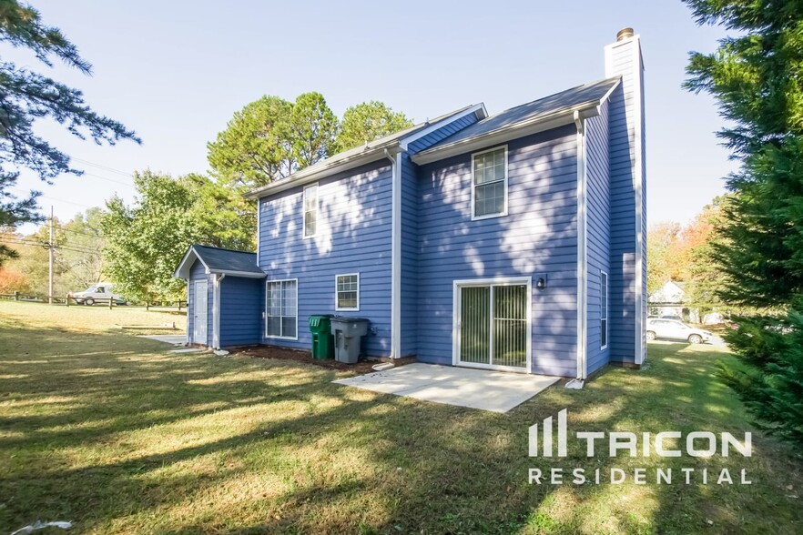 Building Photo - 5400 Southminster Ln
