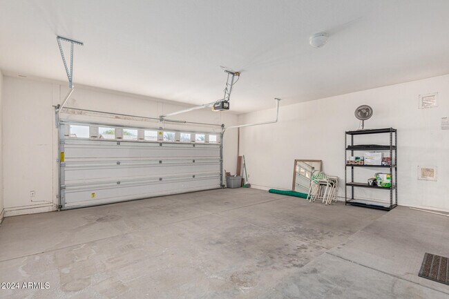 Building Photo - 24008 S Starcrest Dr