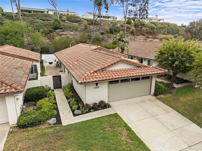 Building Photo - 22951 Via Miramar