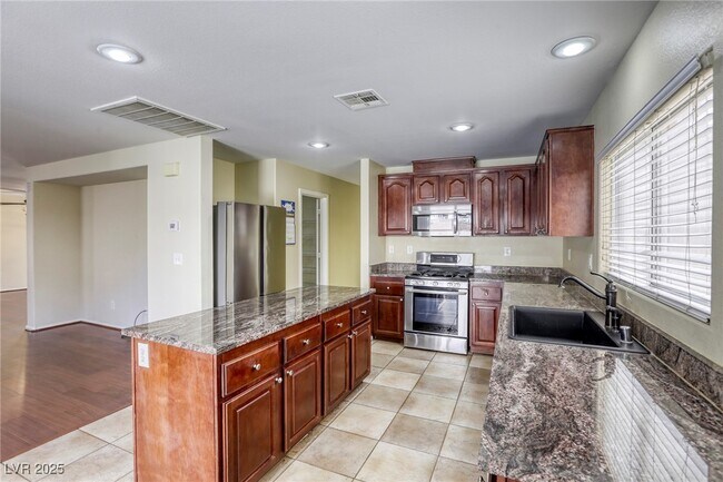 Building Photo - 8629 Apiary Wind St