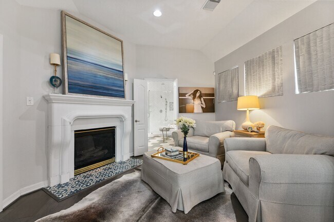 Building Photo - 2560 Costa Mesa Cir