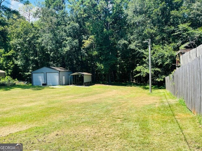 Building Photo - 147 N Lake Dr