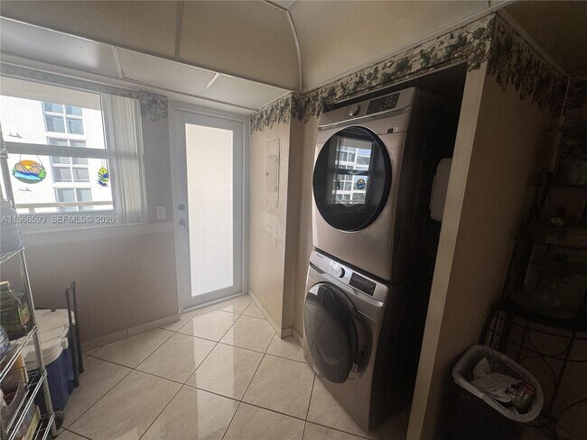 Building Photo - 4100 Galt Ocean Dr