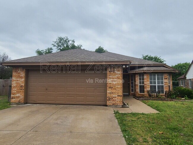 Primary Photo - 7605 Misty Ridge Dr N