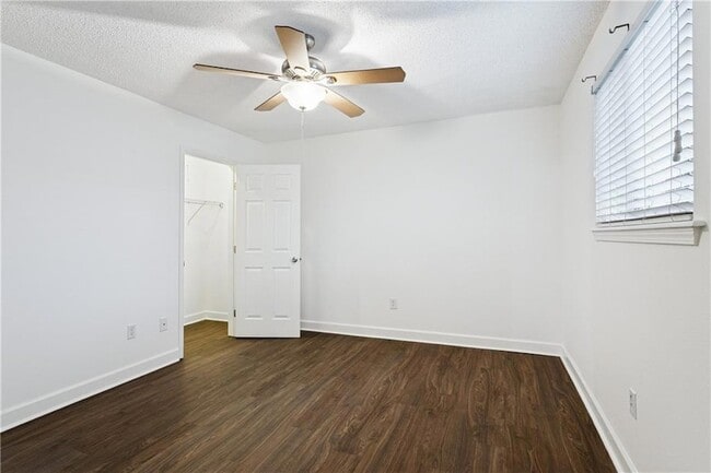 Building Photo - 3577 W Louisiana State Dr