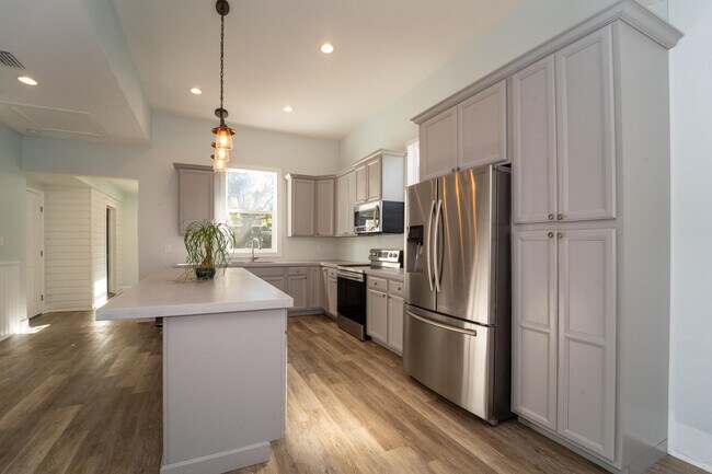 Building Photo - 69 M L King Ave