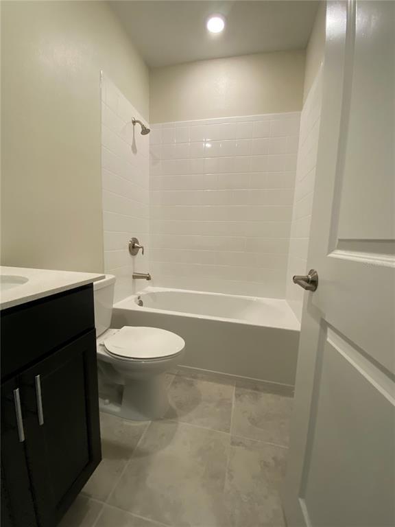 Building Photo - 9360 Tecumseh Dr