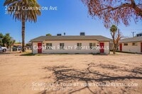 Building Photo - 2433 E Clarendon Ave