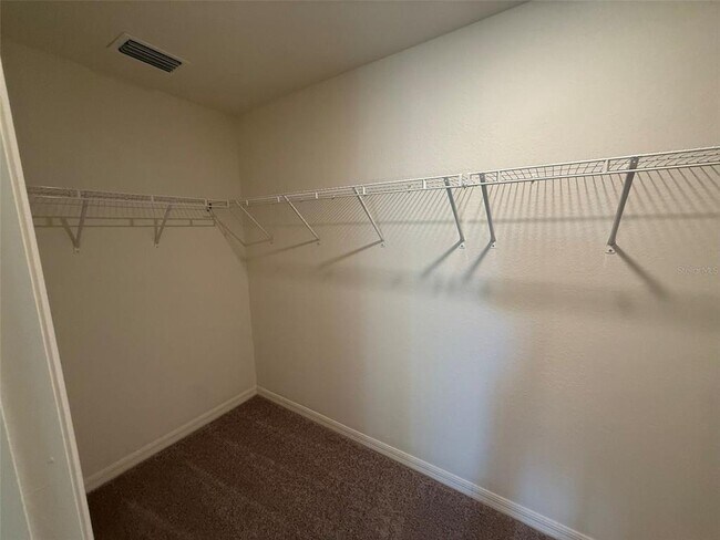 Building Photo - 13453 Kitchener Ave